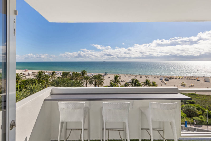balcony with beach view