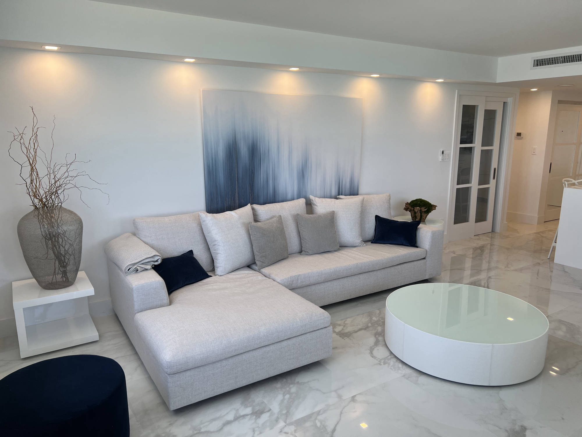 living room with TV and beach view