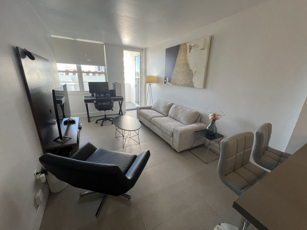 living room and kitchen at Habana Condo in Miami Beach