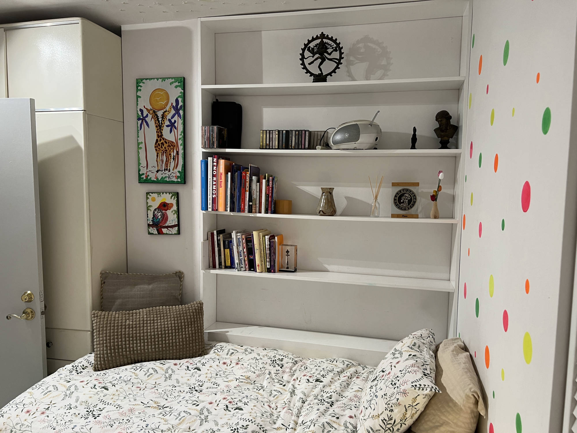 second bedroom details